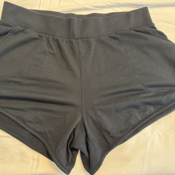 Nike sweat shorts Size Extra Large (XL) Nike Women's Athletic Compression Shorts - Picture 1 of 4
